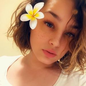 Meet your Posher, Shpresa